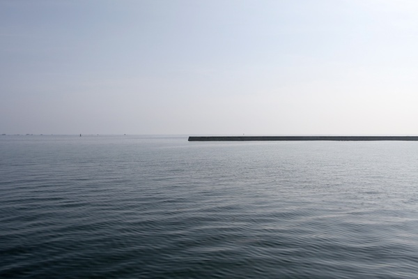 De l'autre côté de la jetée