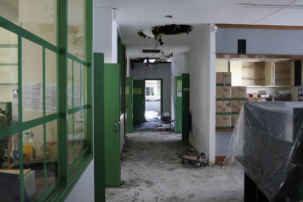 Bureau, couloir, espace d'accueil